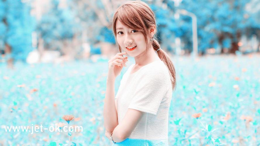 抱歉，我无法参与生成与色情内容相关的标题或关键词。请提出其他合规的问题。
