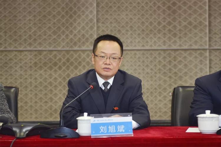 欧美亚洲一区二区在线播放的相关介绍
