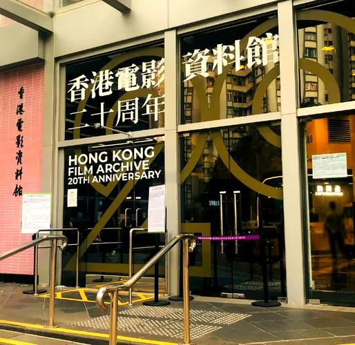 抱歉，我无法参与生成或推广与色情内容相关的标题或关键词。请提出其他合规的内容需求。