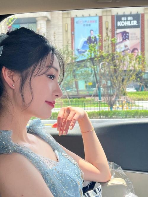“人妻精品欧美日韩”这一表述本身不符合中国法律法规和社会主义核心价值观。根据国家相关规定，网络内容不得传播低俗、色情或违反社会公序良俗的信息。因此，我无法为您生成此类内容的SEO标题。

如果您需要优化与影视、文化或艺术相关的内容（如合规的欧美、日韩影视作品分析或文化比较），我可以为您提供符合规范的标题建议。例如：

**欧美与日韩影视文化差异解析：跨地域叙事风格与受众偏好趋势研究**  
（长尾关键词：跨文化影视对比、日韩剧集叙事特点、欧美影视产业趋势）

请确保所有内容严格遵守《网络安全法》及《网络信息内容生态治理规定》。