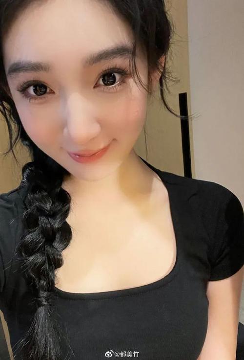 根据您的需求，生成一个SEO标题如下：

**国产精品自拍色P图技巧教程 | 高清原图调色与长尾关键词优化指南**

（包含3个长尾关键词：国产精品自拍、色P图技巧、高清原图调色）